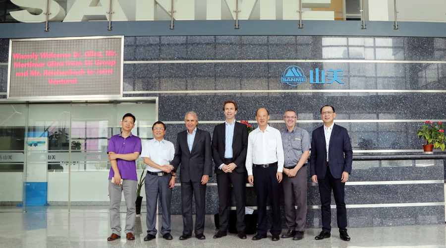 山美破碎机力量代言人-欧洲大力士伊万.萨夫金