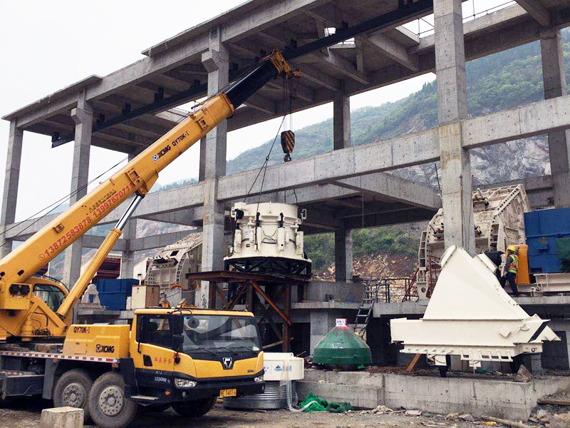 战胜疫情|华新水泥(长阳)时产2000吨骨料生产EPCO项目紧张施工中