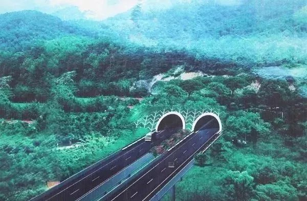 【制砂楼投产】上海山美股份精品制砂楼助力葛洲坝集团田西高速公路项目顺利进行