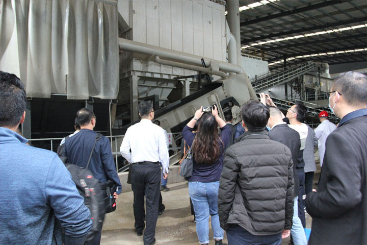 上海山美股份承建的湖南长沙建筑固废绿色循环再利用项目喜迎“2021全国建筑垃圾资源化利用高层论坛”参会代表参观考察