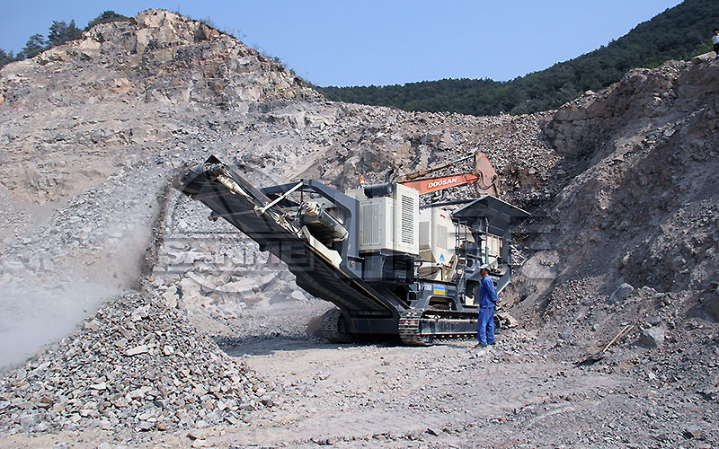 节能环保油电两用履带移动竞速体育appMP-J